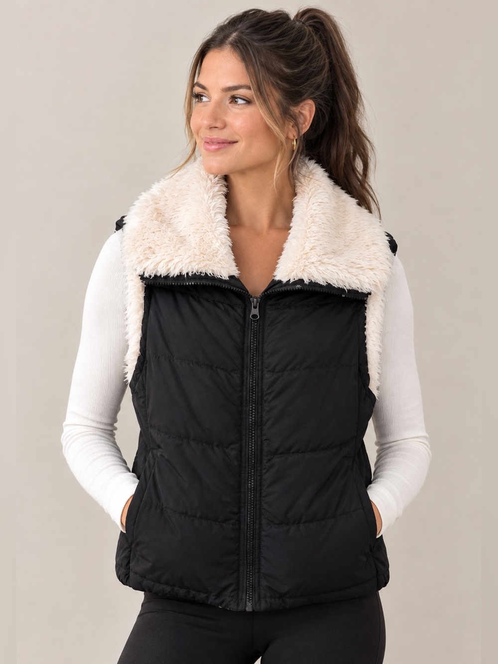 Big Chill black puffer vest jacket sleeveless sherpa trim zip pockets size small